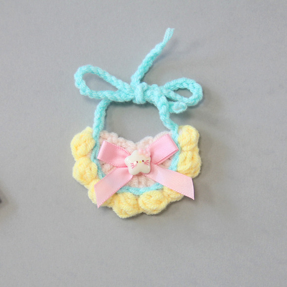 Small/Medium plush crochet bibs clothes outfits - MXM-58 - Picture 1 of 1